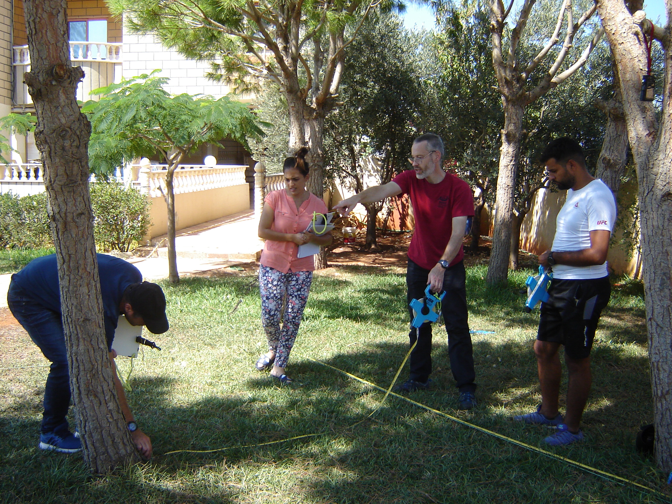 Dry practical 2D surveying exercise in the classroom's garden